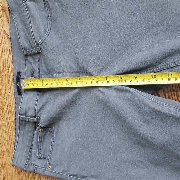 (8) H&M Grey Skinny Stretch Denim Jeans - Picture 8 of 11